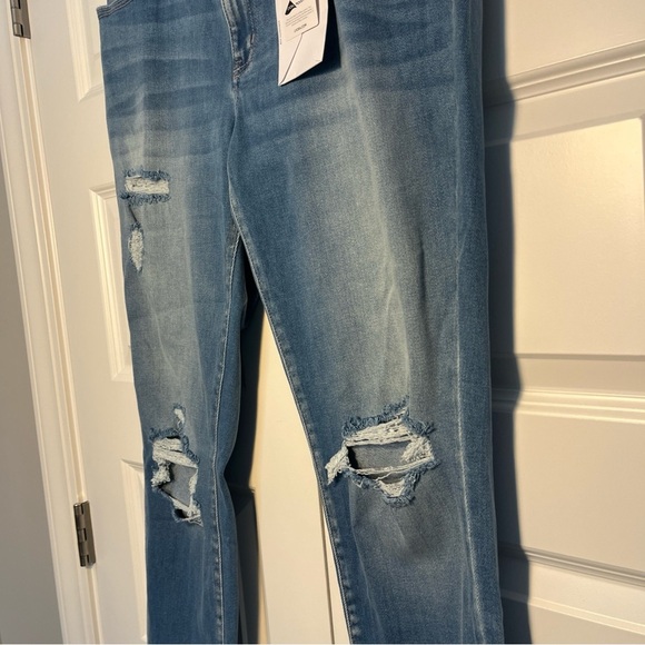 NEW Kancan Stone Wash Distressed Denim Mid Rise Super Skinny Jeans Size 13/30 - Picture 6 of 11
